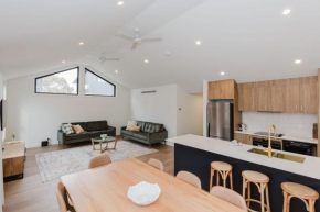 16B Rawson St